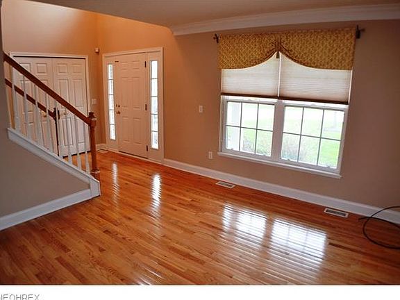 3rd image of 18573 Winding Oak Dr