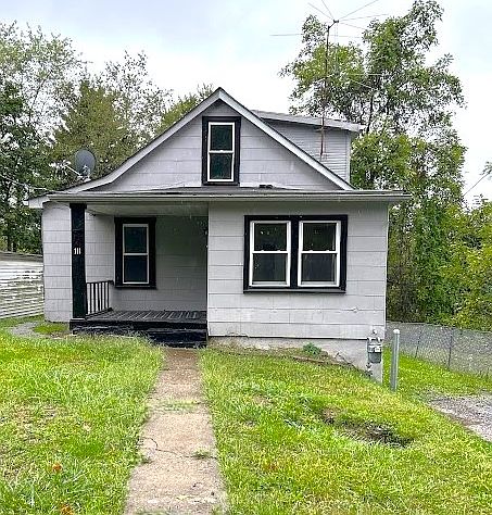 1st image of 111 Floyd St