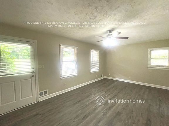 4th image of 3952 Butterfield Dr NW