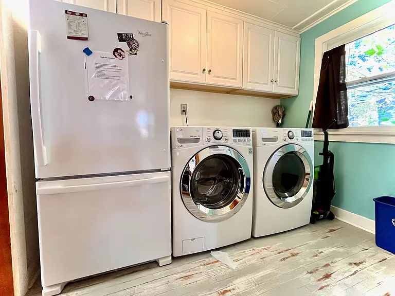 711 W Aspen Ave — Photo 10