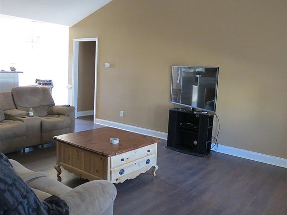 3rd image of 216 Riverstone Ct