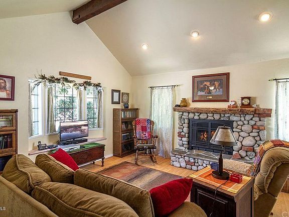 4th image of 27633 Matterhorn Dr