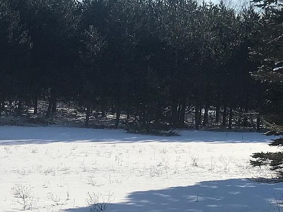 2nd image of 9945 Banwell Rd