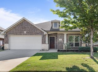 300 Kelvington Dr, Anna, TX 75409
