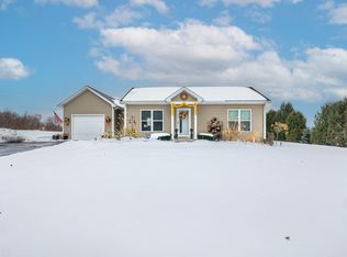 26 W Apache Trl, Galena, IL 61036