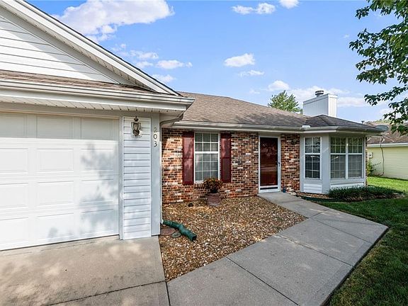 2nd image of 203 Cross Creek Ln