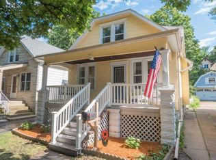 6831 Auburn Ave, Wauwatosa, WI 53213
