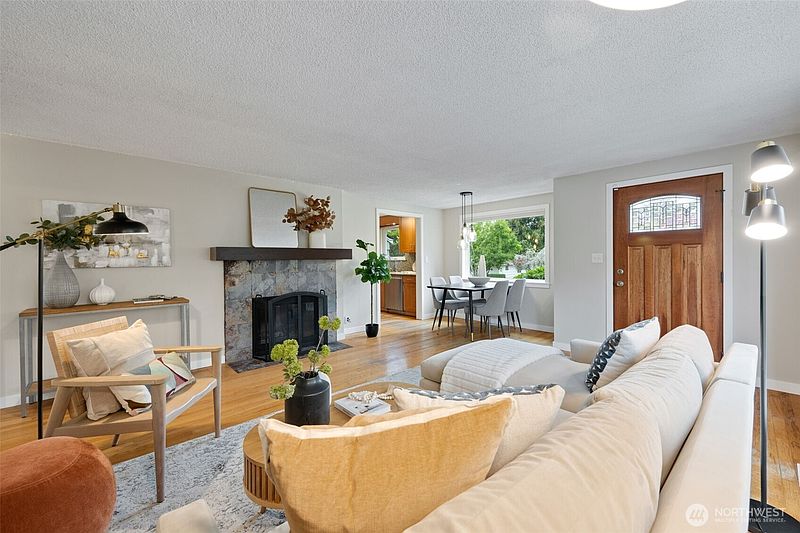4th image of 5305 SW Orleans Street