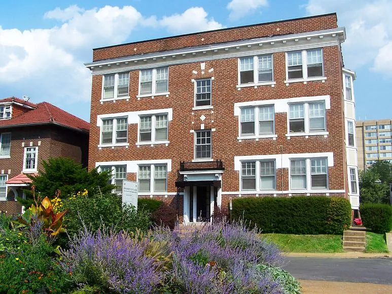 716 Heman Ave