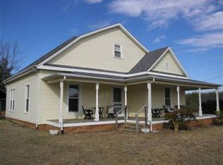 5150 Ruth Dr, Hickory, NC 28602