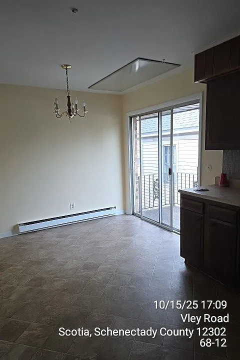 2 bed, 1.0 bath, 650 sqft, $1,500 — Photo 3