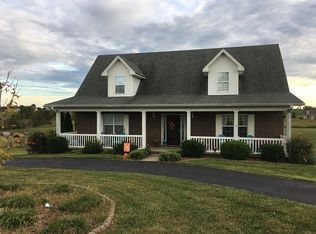 256 Red Barn Way, Cave City, KY 42127