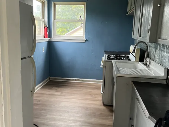 607 6th St, Fairmont, WV