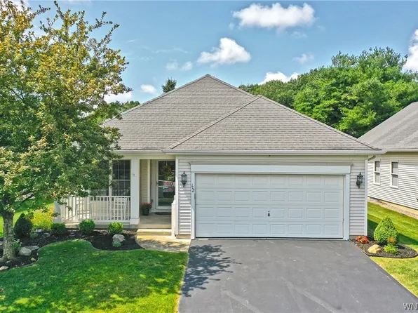 112 Rushford Hollow Dr, Buffalo, NY 14227