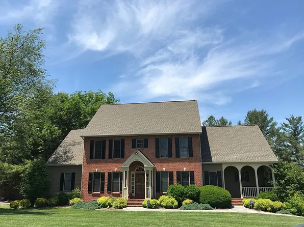 602 Douglas Dr, Johnson City, TN 37604