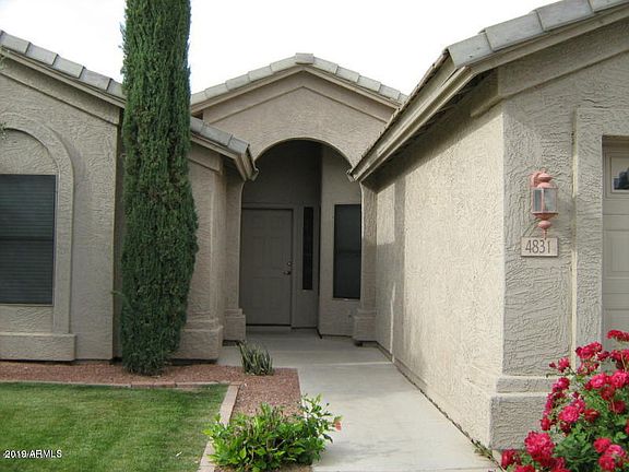3rd image of 4831 S Vista Pl
