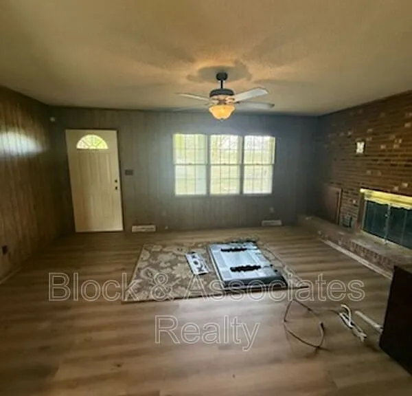 7176 New Hope Rd — Photo 4