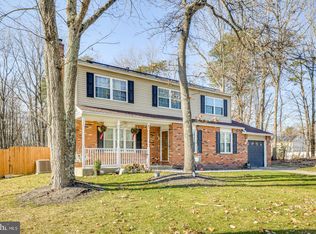 41 Woodshire Dr, Sicklerville, NJ 08081
