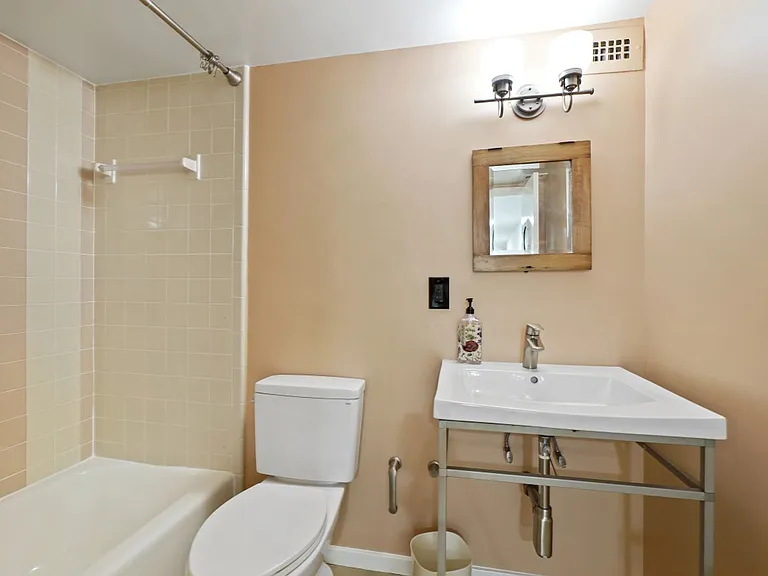 9039 Sligo Creek Pkwy #512 — Photo 22