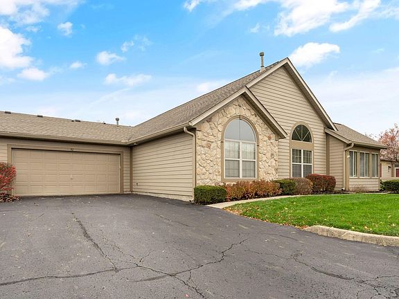 4th image of 92 Shadymere Ln #14