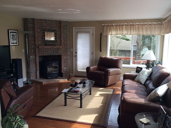 5th image of 1505 NW 138th Cir