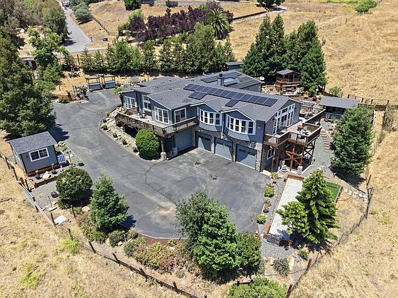 2nd image of 20810 Lost Ranch Rd