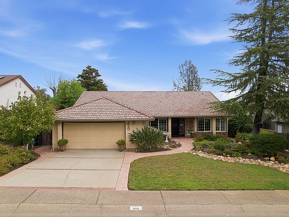 2nd image of 3630 Wasatch Dr
