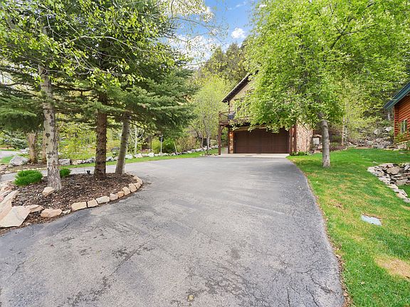 5th image of 6635 N Fairfax Dr