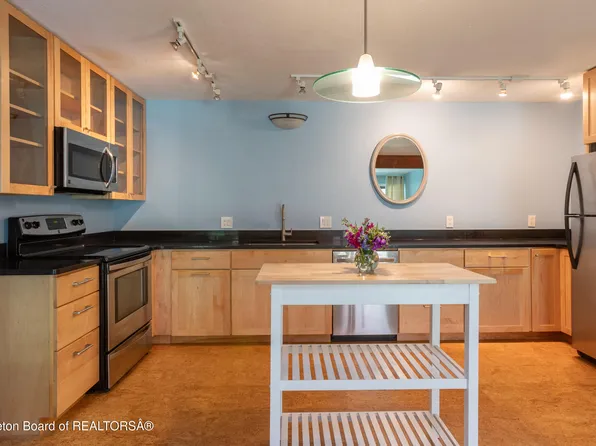 355 W Deloney Ave APT A-7, Jackson, WY 83001