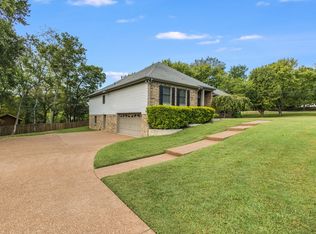 1111 Oak Creek Dr, Nolensville, TN 37135