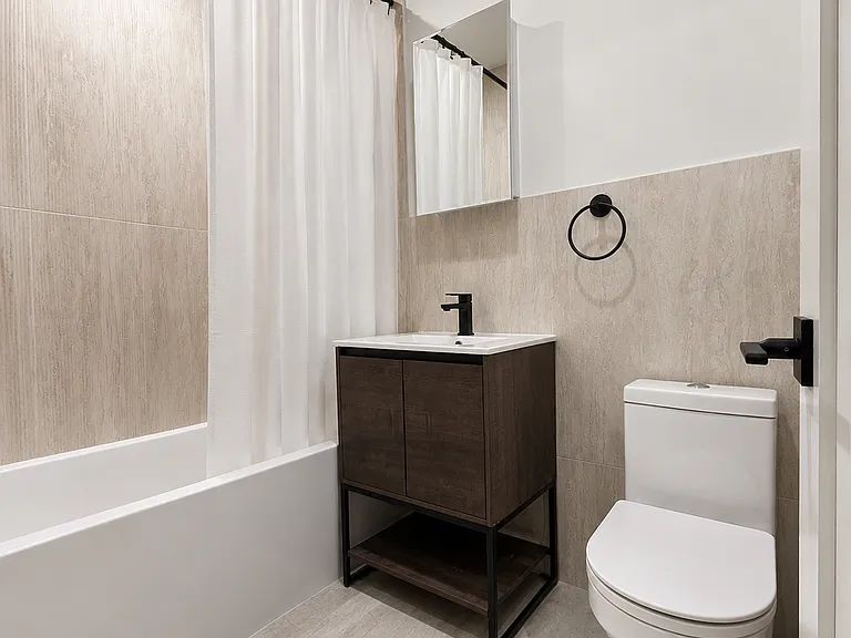 558 Fairview Ave #1B — Photo 9