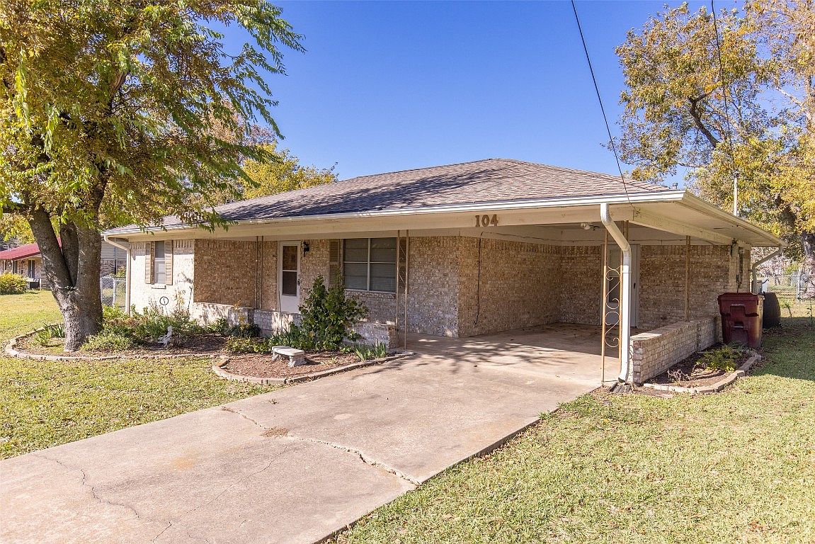 104 W Main St, Pecan Gap, TX 75469 Zillow