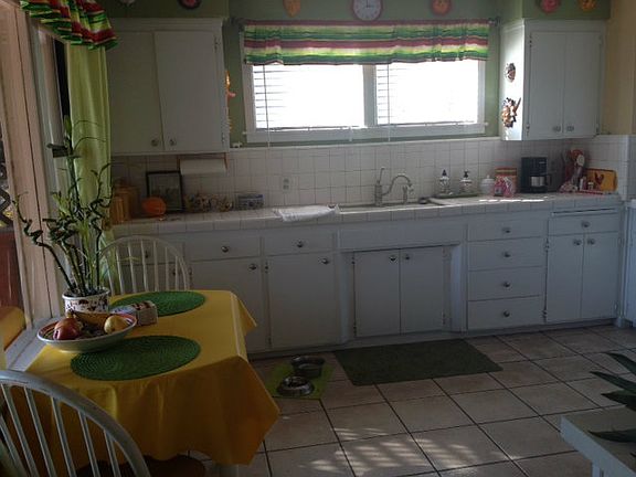 3rd image of 2532 Parker St
