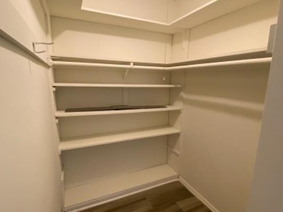 5th image of 7511 Norton Ave