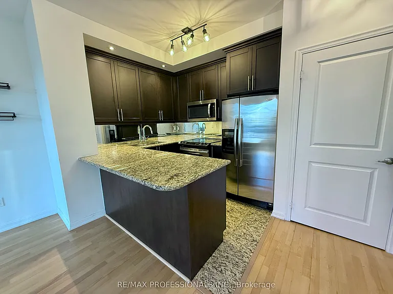 628 Fleet St #522 — Photo 2