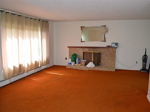 4th image of 380 Thorburn Road