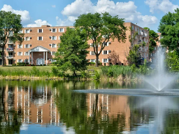 Colonial Village Apartments