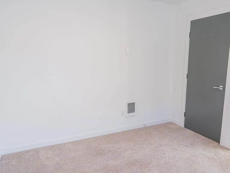 2614 SW Genesee St — Photo 11