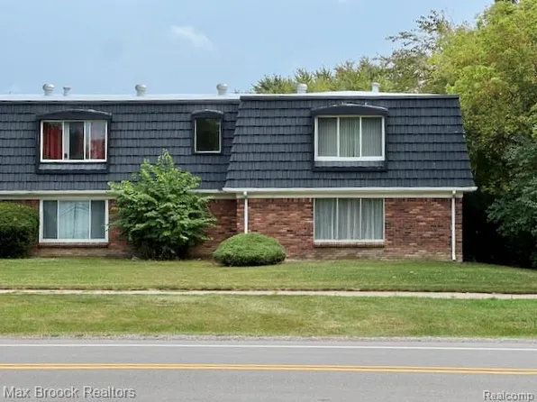 1806 Colonial Village Way APT 1, Waterford, MI 48328