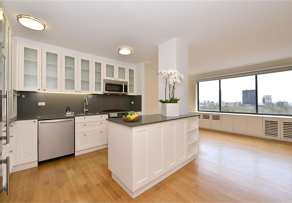 1st image of 382 Central Park W APT 18D