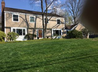 107 Skyline Dr, Morristown, NJ 07960