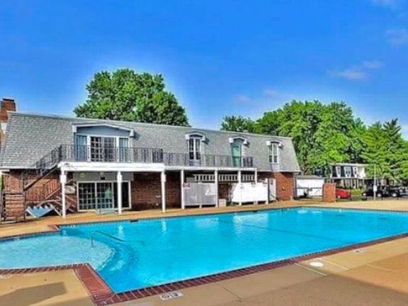 2nd image of 1726 Herault Pl APT A