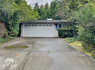 5808 NE 190th St, Kenmore, WA 98028