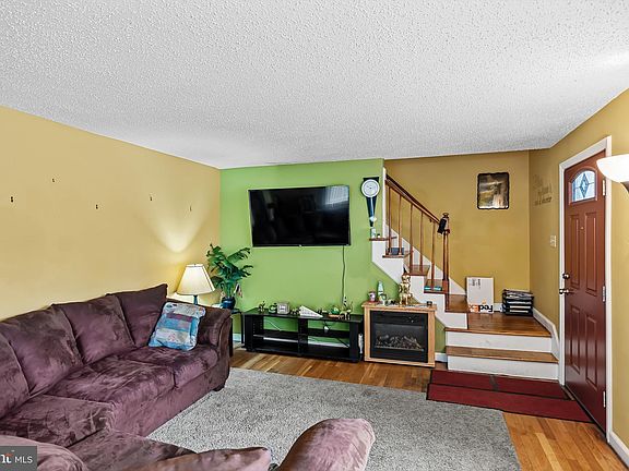 4th image of 1904 43rd St