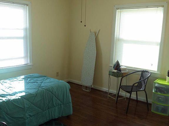 3rd image of 3203 Maplelawn Ave NW