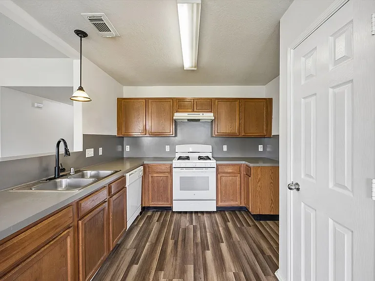 2614 Balsam Ridge Way — Photo 6