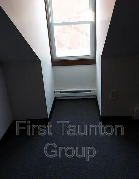 2 Union St #5 — Photo 7