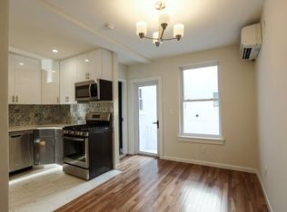 595A 18th St APT 1F, Brooklyn, NY 11218