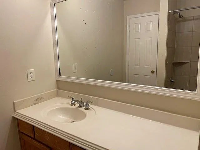 4 bed, 2.5 bath, 1468 sqft, $1,595 — Photo 3