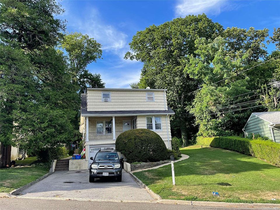 1st image of 23 Ravine Avenue